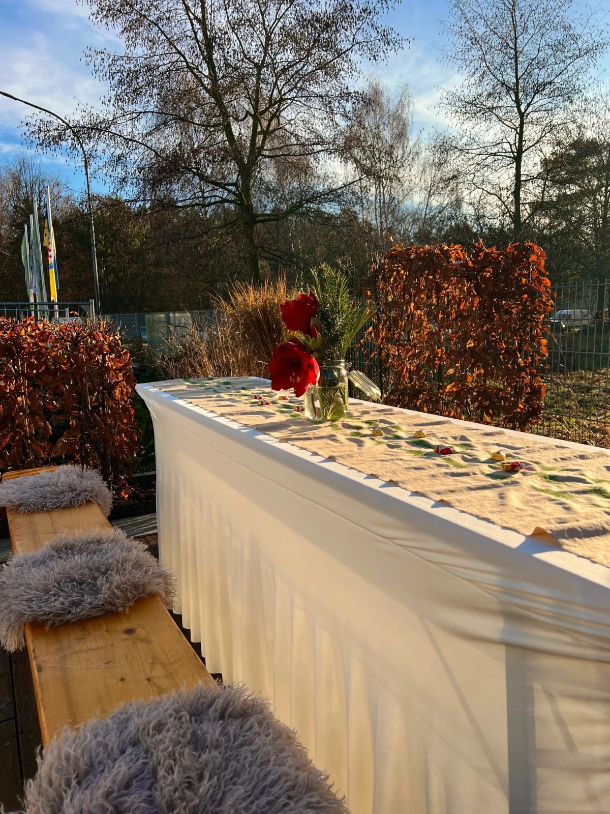 Weihnachtlich gedeckter Tisch
