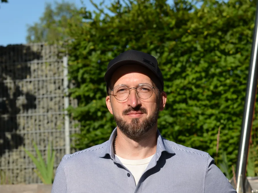 Portrait Dennis Aselmeier